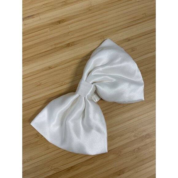 The Bar Bows Hair Bow Accessory White Womens - Picture 4 of 6